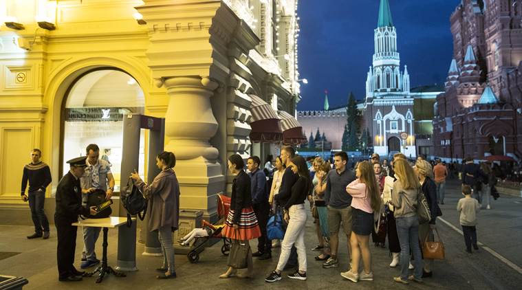 Moscow faces bomb calls, evacuates 100,000 people